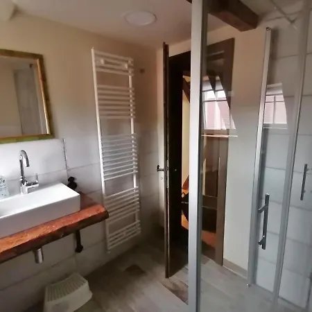 Pferdehof Am Burgsberg, Apartment Seifhennersdorf