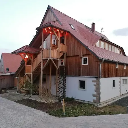Pferdehof Am Burgsberg, Apartment Seifhennersdorf