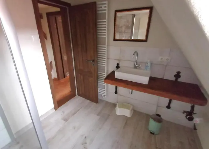 شقة Pferdehof Am Burgsberg, *